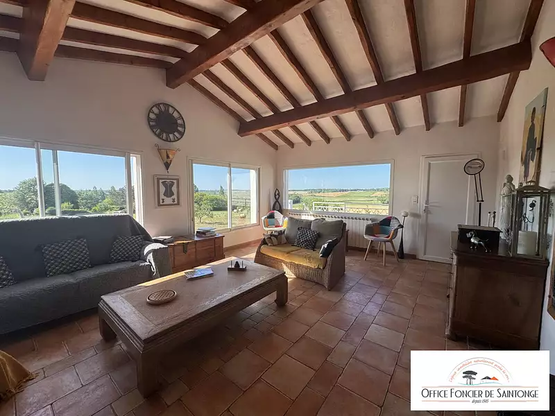 Maison, 375 m²