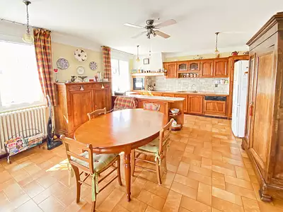 Maison, 192 m²