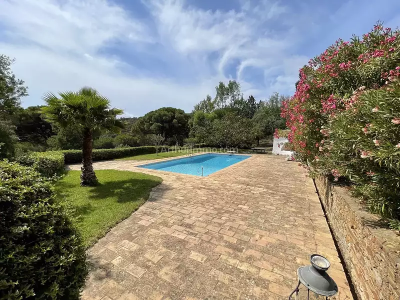 Maison, 340 m²