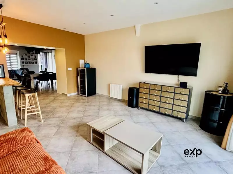 Maison, 185 m²