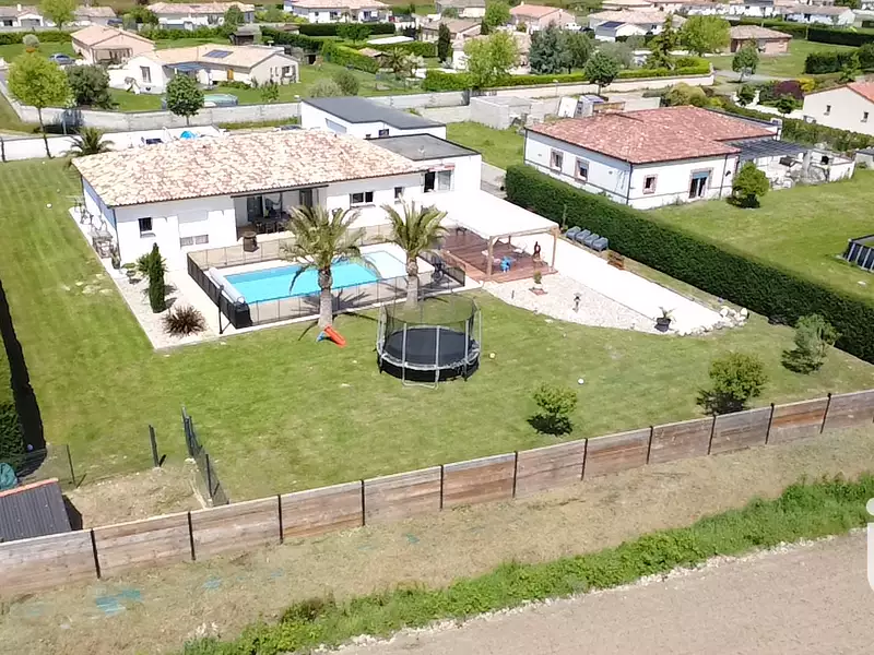 Maison, 191 m²