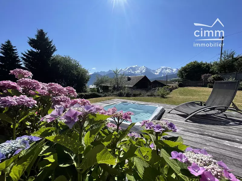 Maison, 240 m²