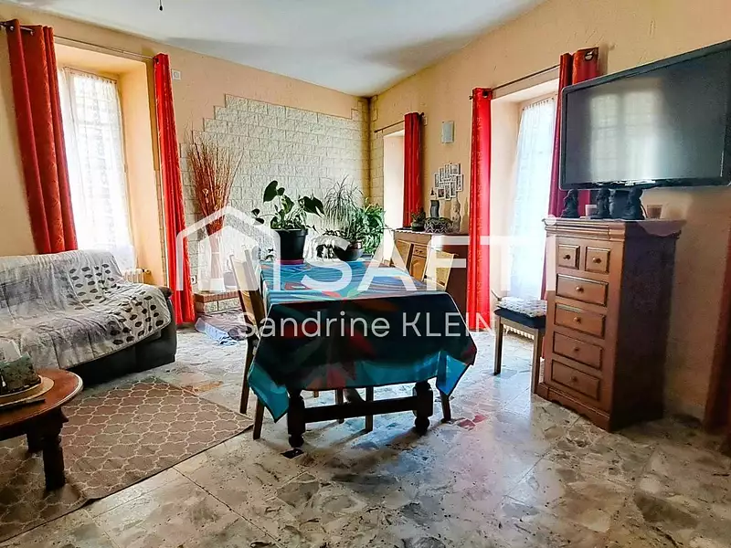 Immeuble, 182 m²