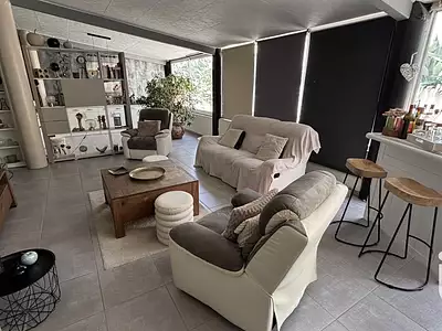 Maison, 256 m²