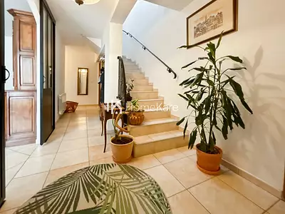 Maison, 180 m²