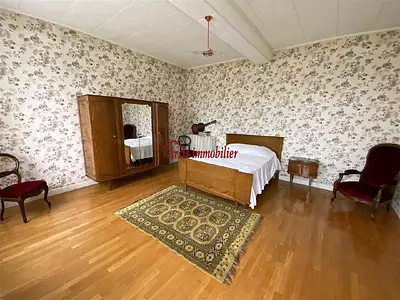 Maison, 245 m²