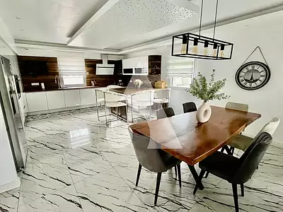 Maison, 170 m²