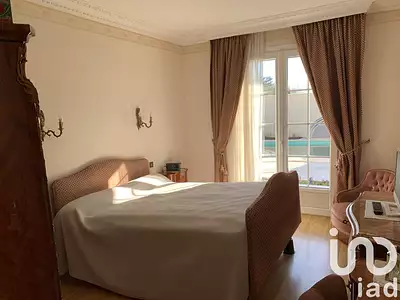 Maison, 260 m²