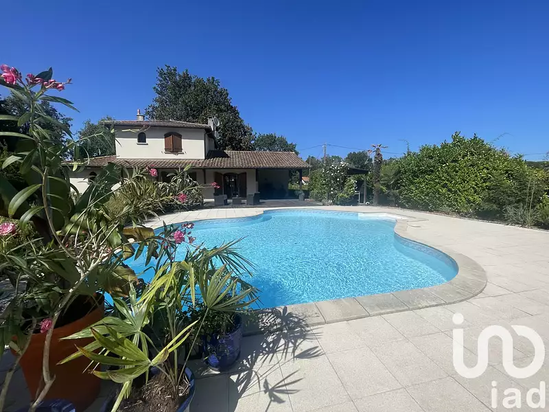 Maison, 163 m²