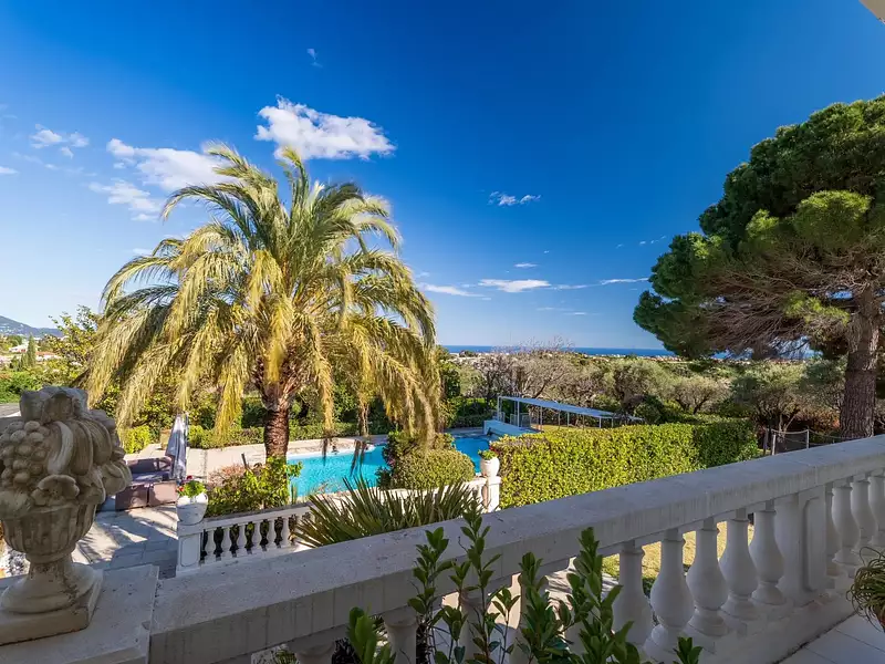 Maison, 338 m²
