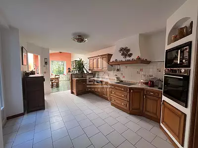 Maison, 370 m²