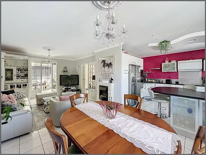 Maison, 154 m²