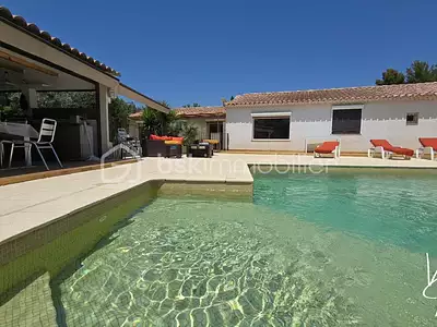 Maison, 243 m²