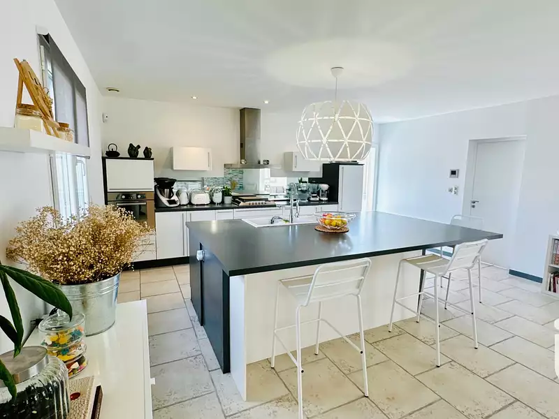 Maison, 200 m²