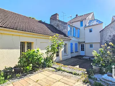 Maison, 156 m²