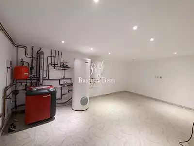 Maison, 311 m²