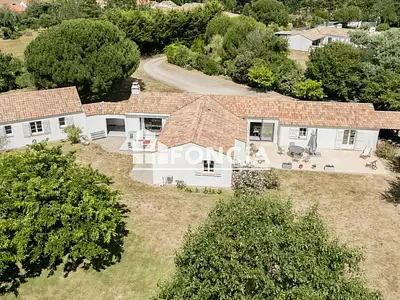 Maison, 232 m²