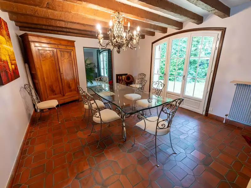 Maison, 370 m²