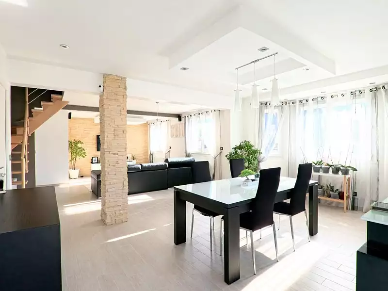 Maison, 191 m²