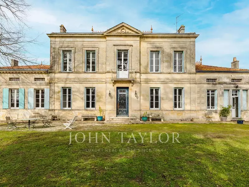 Maison, 450 m²