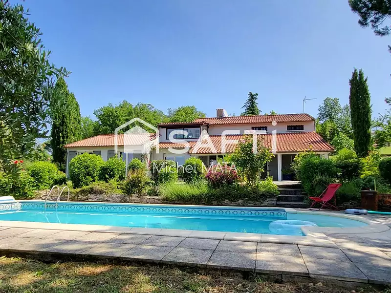 Maison, 183 m²