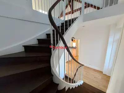 Maison, 180 m²