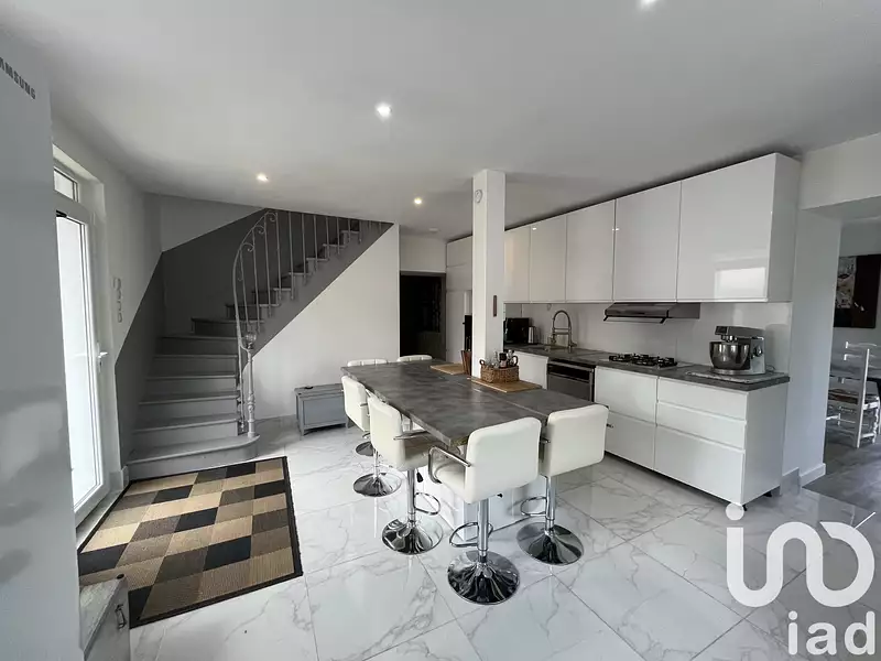 Maison, 127 m²