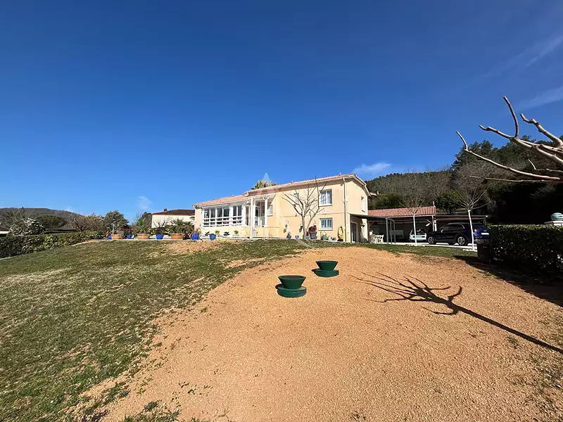 Maison, 170 m²