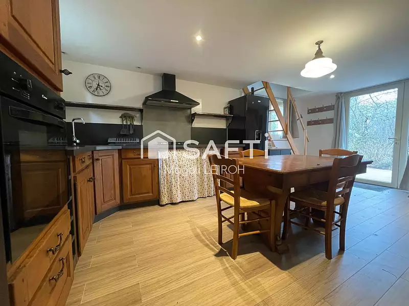 Maison, 237 m²