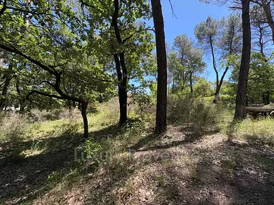Terrain, 900 m²
