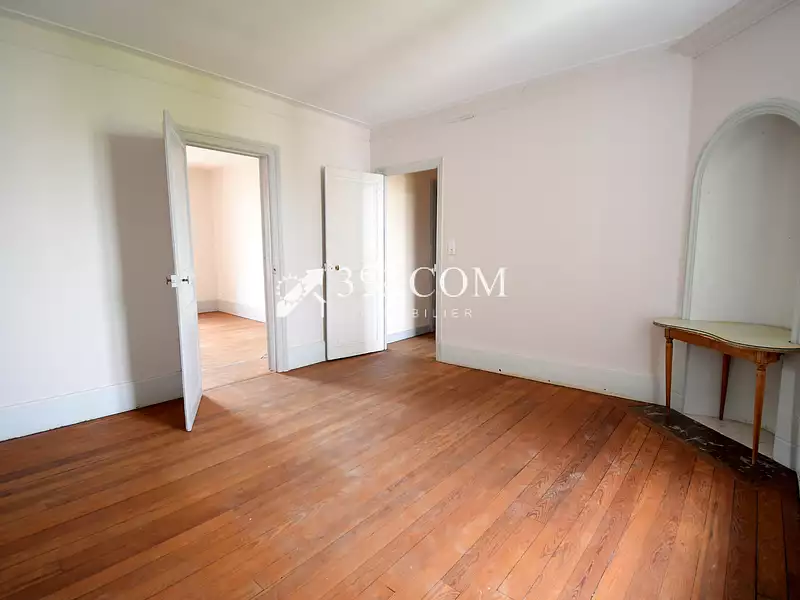 Maison, 184 m²