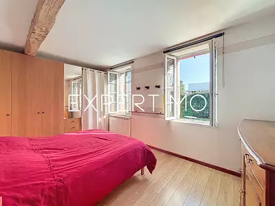 Maison, 240 m²