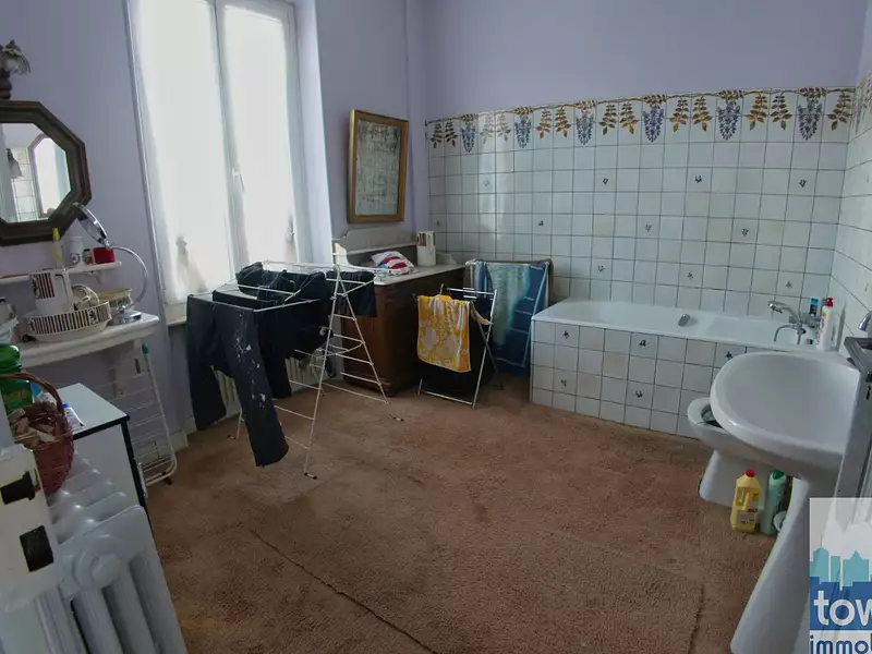 Maison, 220 m²