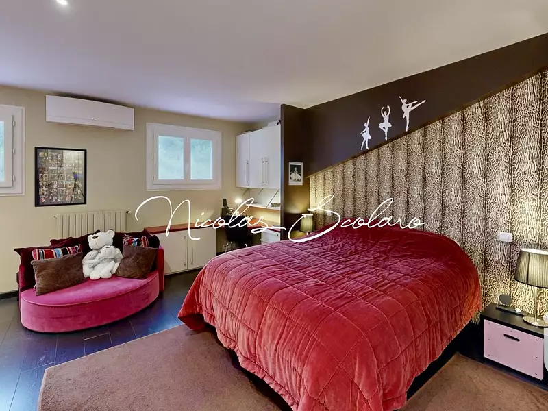 Maison, 223 m²