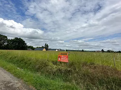 Terrain, 779 m²