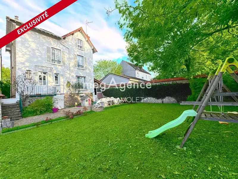 Maison, 182 m²