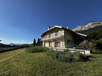 Maison, 176 m²