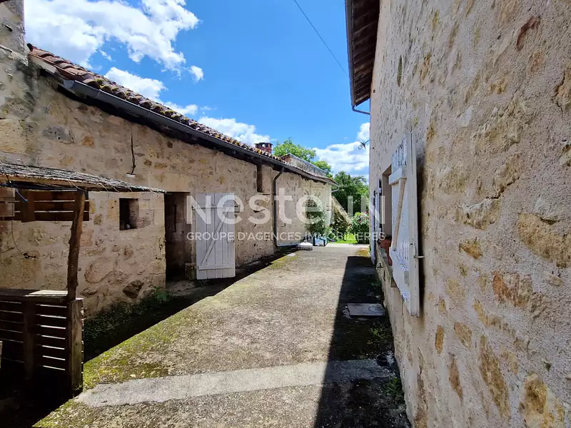 Maison, 282,3 m²