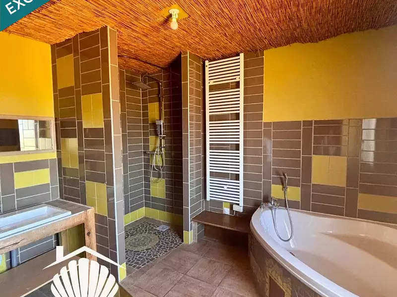 Maison, 151 m²