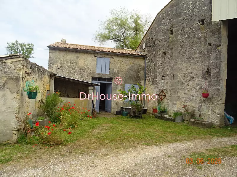 Maison, 210 m²