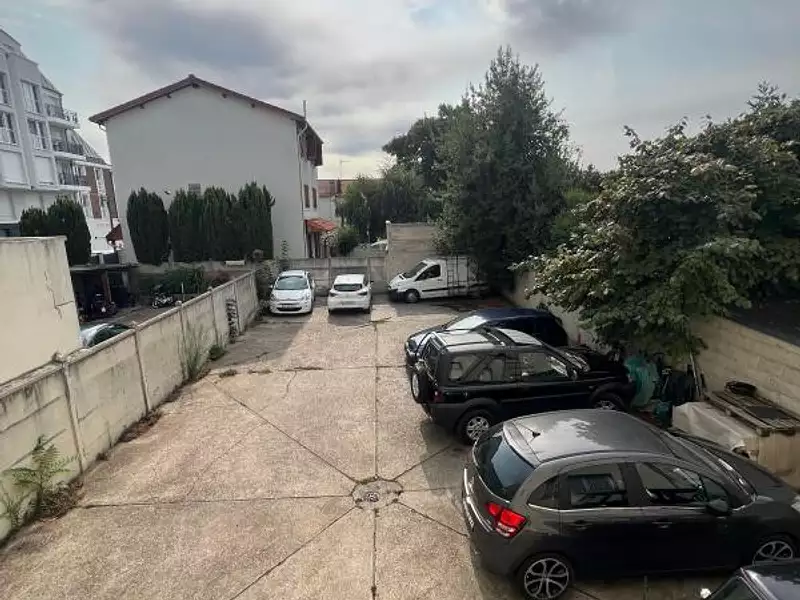 Immeuble, 351 m²