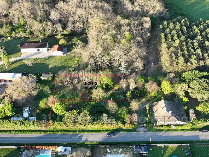 Terrain, 750 m²