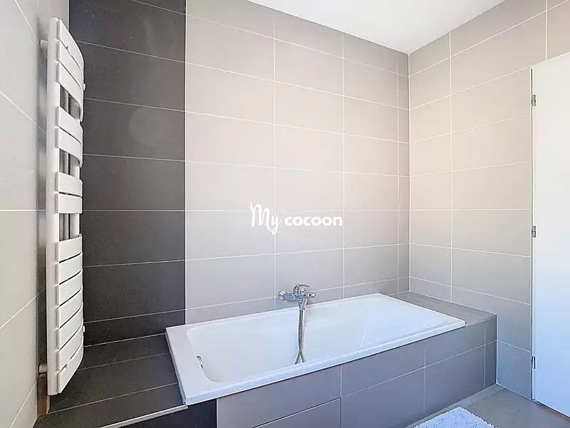 Maison, 180 m²