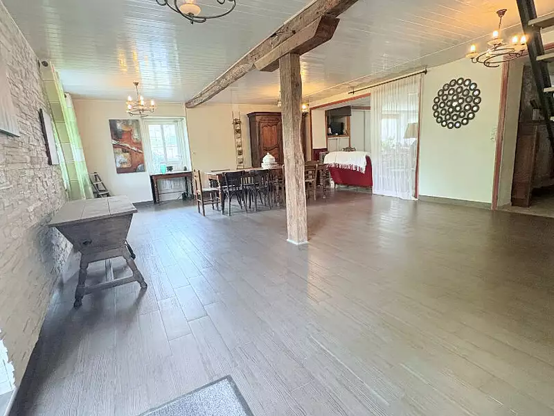 Maison, 236 m²