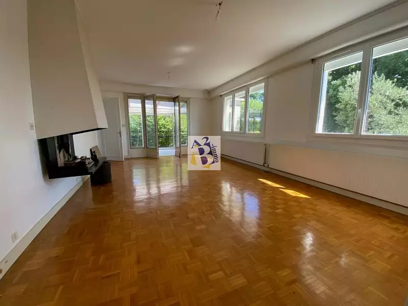 Maison, 209 m²