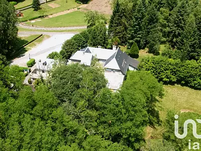 Maison, 900 m²