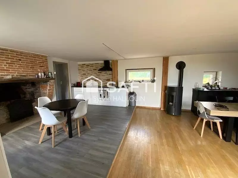 Maison, 151 m²
