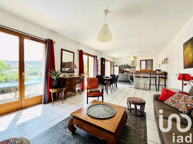 Maison, 111 m²
