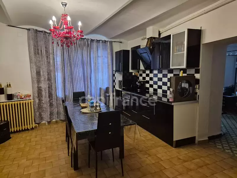 Maison, 167 m²