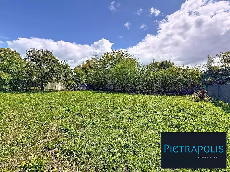 Terrain, 415 m²